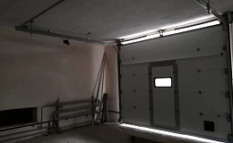 Промышленные ворота с калиткой 2750x3200