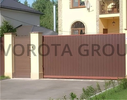 Консольные откатные ворота Doorhan коричневые 1300х3100